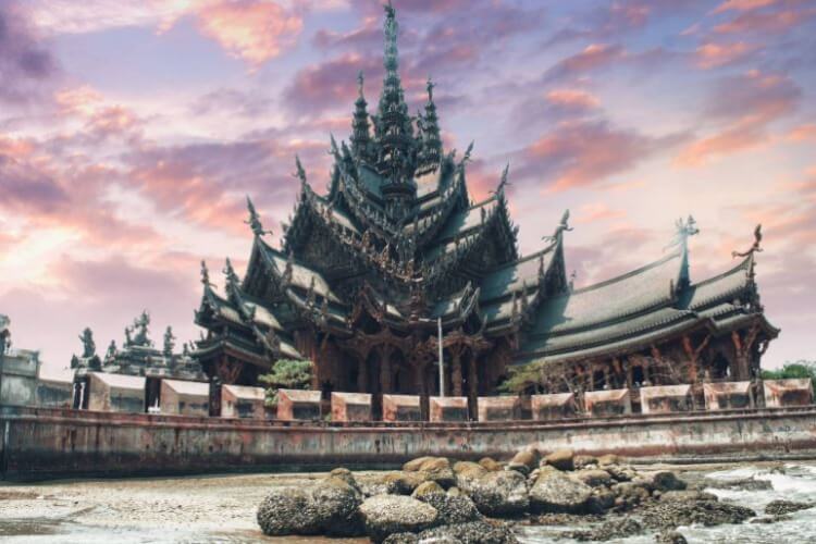 รวม 7 [[รีวิว]] Pantip พาชมปราสาทสัจธรรม สถาปัตยกรรมไม้ที่ยิ่งใหญ่ของโลก