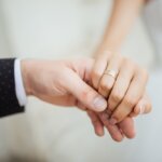 [แนะนำ]ปี 2022 จะเลือกแหวนแต่งงานอย่างไรดี? ชาว Pantip จะเล่าให้ฟัง